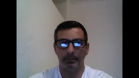 Snapshot of ihtiandar1008 chatting on February 15, 10:52 pm ihtiandar1008 online show from February 15, 10:52 pm