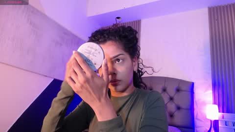 Snapshot of iisabella_smith_ chatting on January 27, 9:00 pm Isa online show from January 27, 9:00 pm
