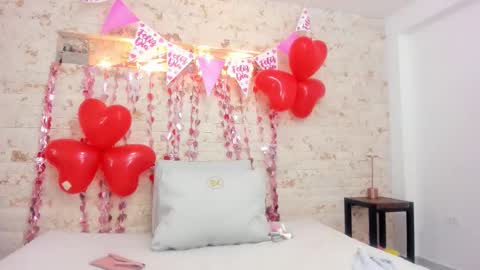 ikia lopez online show from February 16, 11:19 am