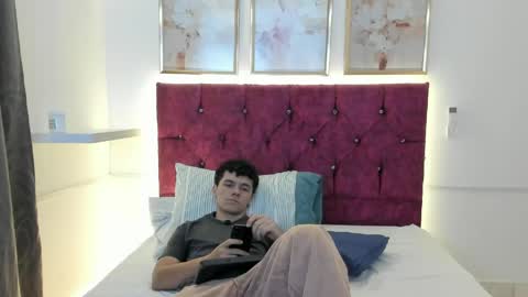 ilia673059 online show from April 19, 12:00 am