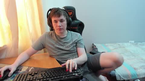 iliaskris online show from March 11, 7:11 am