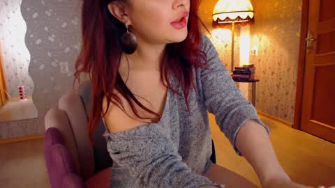 Adelia online show from February 4, 7:00 pm