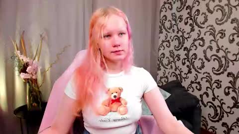 Annie online show from September 19, 4:49 am