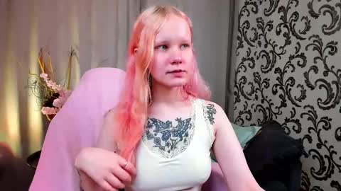 Annie online show from September 18, 4:49 am