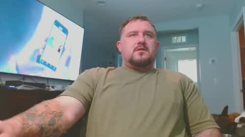 Letsgogetit online show from December 22, 3:52 pm