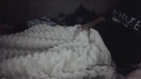 iloveitall86 online show from February 12, 10:30 am