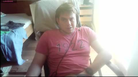 iloveyoutoo2000 online show from October 18, 3:16 pm