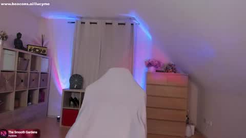 ilucyme online show from September 27, 7:00 pm