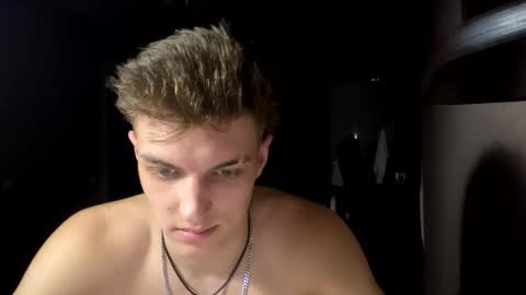 ilyahrr online show from March 17, 9:09 pm