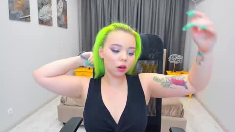 Roxy online show from February 15, 8:43 pm