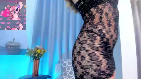 Snapshot of im_antonia chatting on February 10, 7:07 pm LUCY online show from February 10, 7:07 pm
