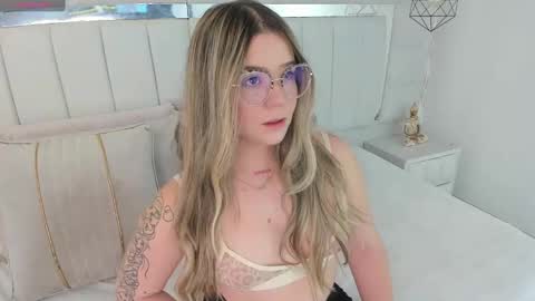 DAHLIA online show from March 4, 8:38 pm