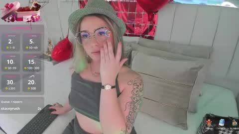 DAHLIA online show from February 15, 7:39 pm