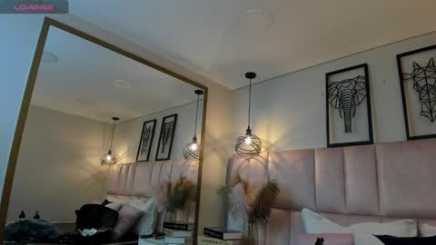  Im Gaia online show from November 30, 12:34 pm