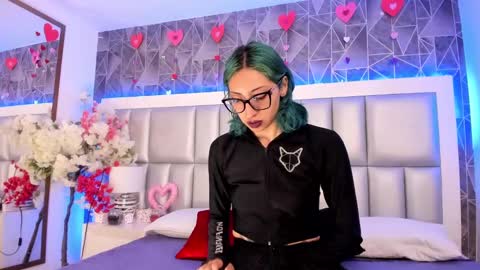  Im Gaia online show from February 21, 1:22 pm