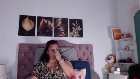 Hellen online show from September 24, 9:54 pm