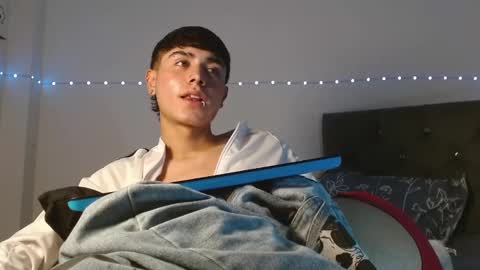 im_juanda online show from February 1, 10:55 pm