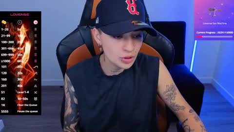 Snapshot of im_laia_ chatting on September 18, 6:12 pm Laia online show from September 18, 6:12 pm