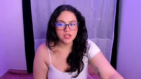 mei mei uwu online show from September 9, 2:00 am
