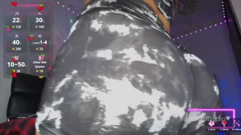 Snapshot of im_miabigass chatting on October 20, 2:49 am Mishell Martinez INSTAGRAM im mishellbigass online show from October 20, 2:49 am