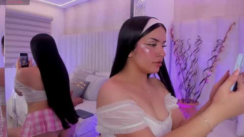 im_miadoll online show from May 6, 12:44 pm