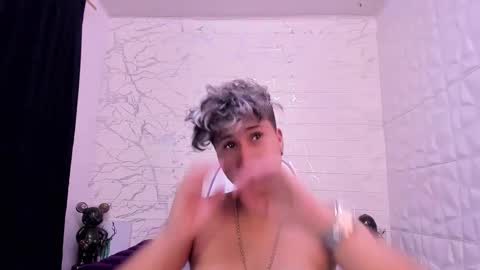 im_milan_rs online show from March 5, 12:38 am