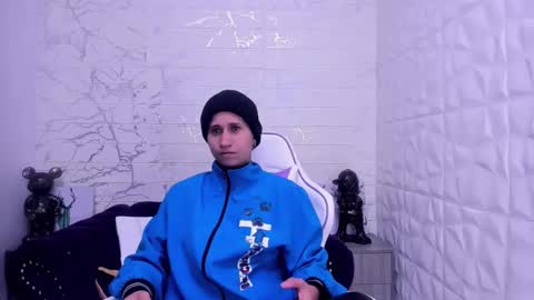 im_milan_rs online show from February 11, 4:22 am