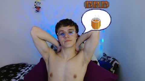 Snapshot of im_oliverpark chatting on March 12, 2:41 am Oliver P online show from March 12, 2:41 am
