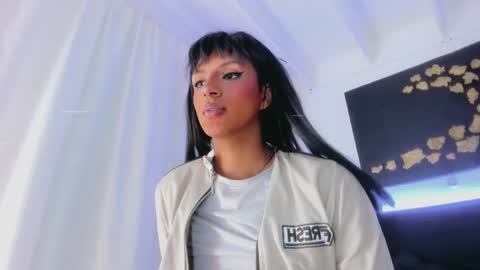 Snapshot of im_shannon_44 chatting on March 7, 9:27 pm im_shannon_44 online show from March 7, 9:27 pm