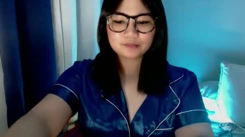 cherryl online show from October 25, 7:25 pm