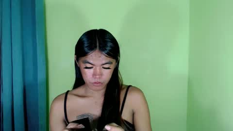 Snapshot of im_yourfairyannaxx chatting on February 22, 4:51 am im_yourfairyannaxx online show from February 22, 4:51 am