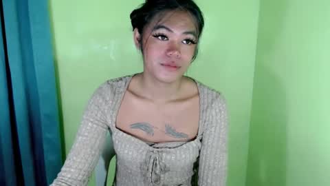 Snapshot of im_yourfairyannaxx chatting on February 14, 3:11 am im_yourfairyannaxx online show from February 14, 3:11 am