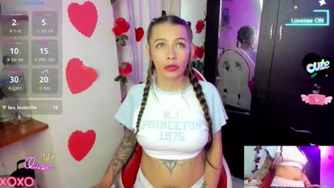 Lisa Hyga online show from March 11, 10:46 pm