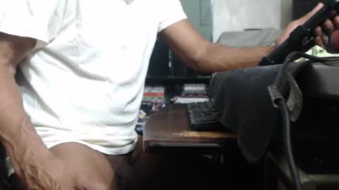 Snapshot of imanlolo789__ chatting on January 26, 11:39 am Imanlolo789 formerly known as Slimrodxxx independent model online show from January 26, 11:39 am