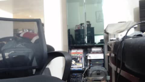 Snapshot of imanlolo789__ chatting on January 29, 10:16 am Imanlolo789 formerly known as Slimrodxxx independent model online show from January 29, 10:16 am