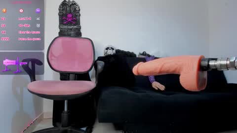 imblackeyes1 online show from October 9, 9:20 pm