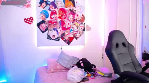 Chloe online show from October 28, 7:48 pm