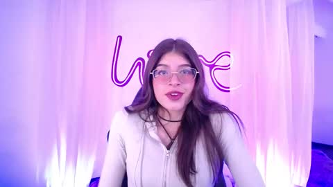 Chloe online show from October 16, 9:24 pm