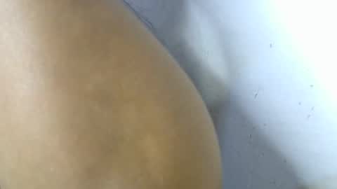 mia latina online show from December 5, 2:58 am