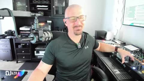 DJ Azra online show from February 8, 1:31 am