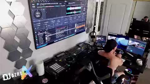 DJ Azra online show from June 27, 12:16 am