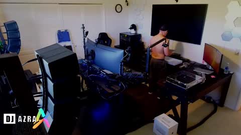 DJ Azra online show from February 22, 8:42 pm