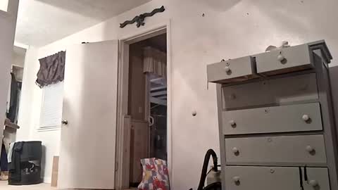 imdown2party online show from March 31, 6:58 am