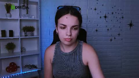 Leyla online show from June 25, 11:15 am