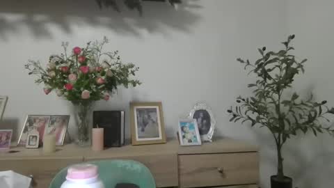 Immaculate02 online show from May 14, 7:39 am