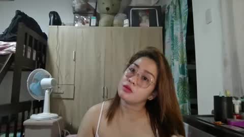Snapshot of immaculate02 chatting on December 30, 3:58 am Immaculate02 online show from December 30, 3:58 am