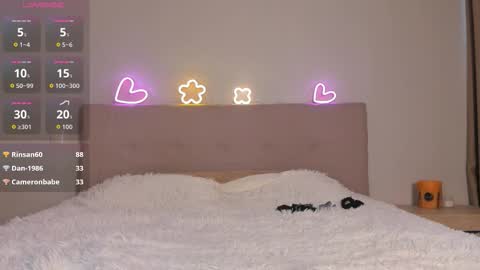 immolly1 online show from October 23, 9:44 am