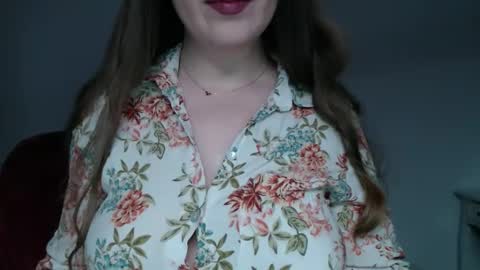 Pola online show from February 5, 9:51 pm