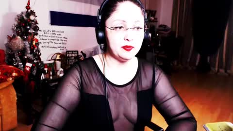 Empress online show from February 9, 10:54 pm