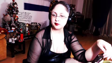 Empress online show from February 5, 3:55 am